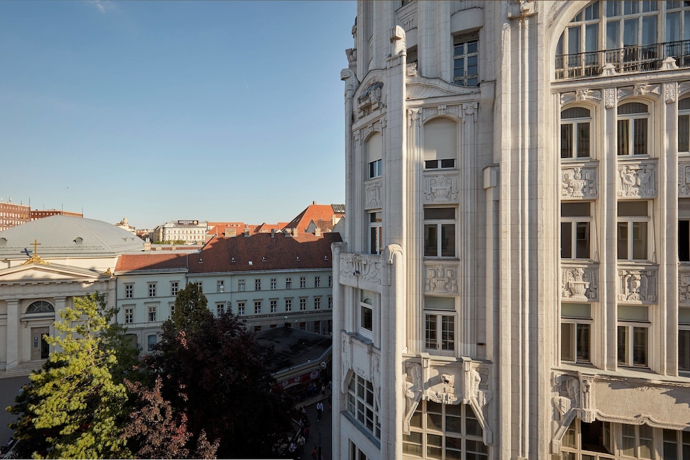Deluxe Suite, 1 Bedroom, City View