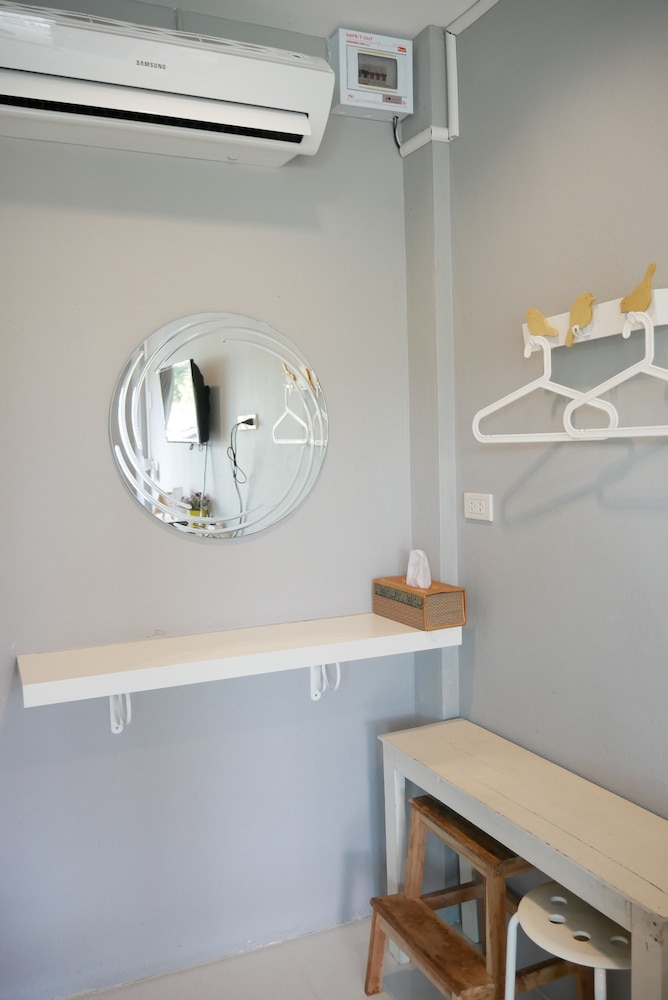 Standard Twin Room photo 2