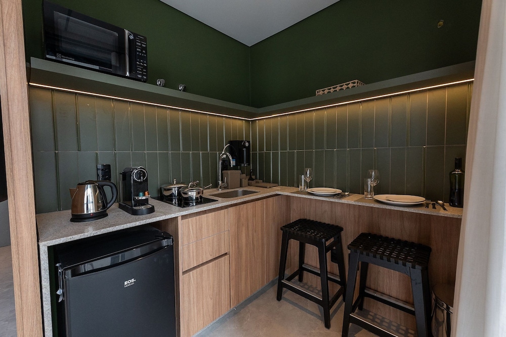 Studio, Kitchenette
