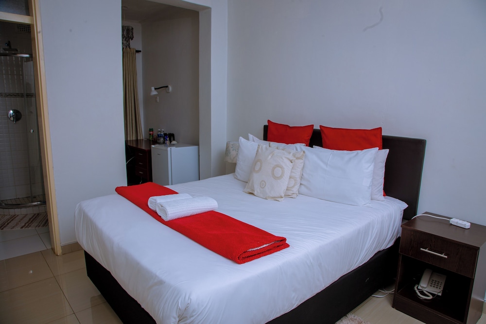 Basic Double Room photo 1