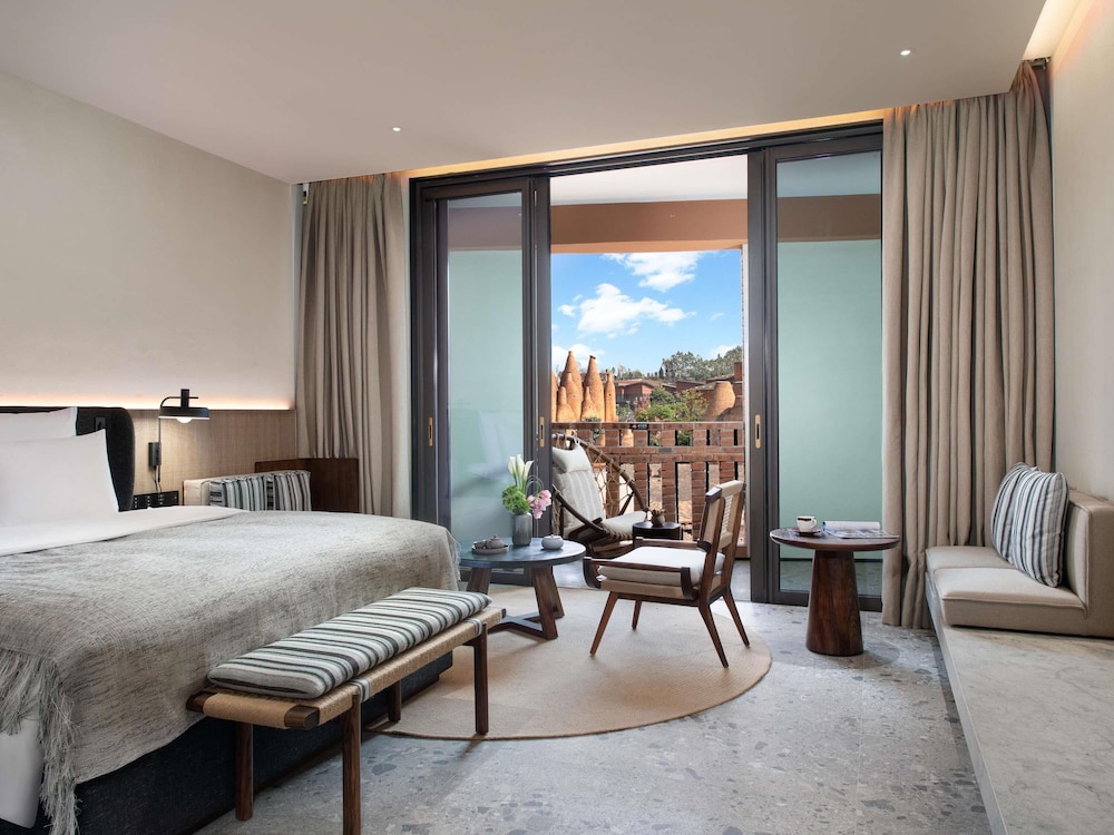 Deluxe Terrace  King Bed Room with Kaleidoscope View - Photo 1