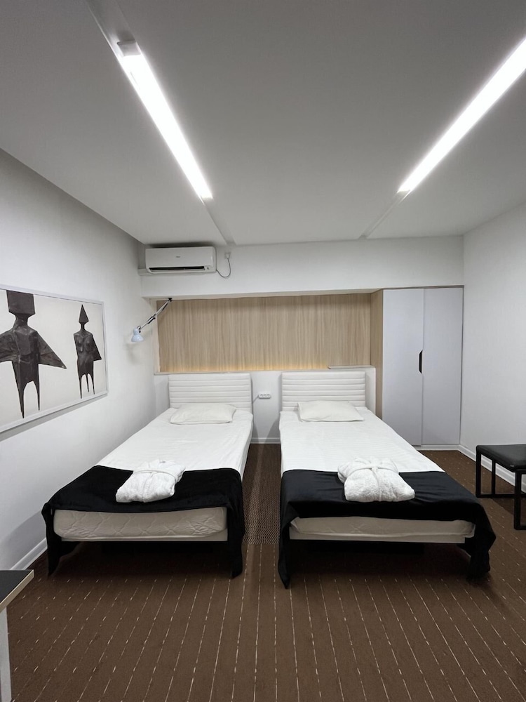 Classic Twin Room photo 1