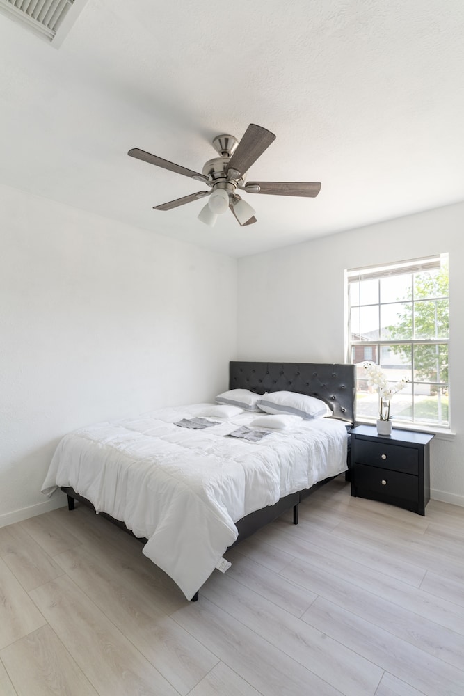 House, 4 Bedrooms