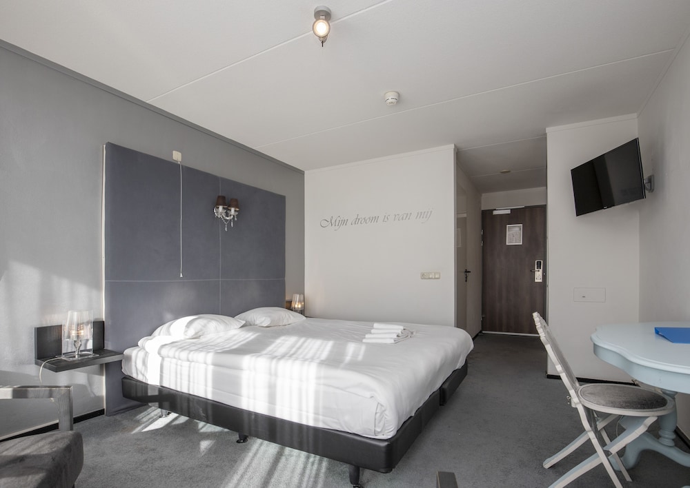 Comfort Room, Balcony photo 3