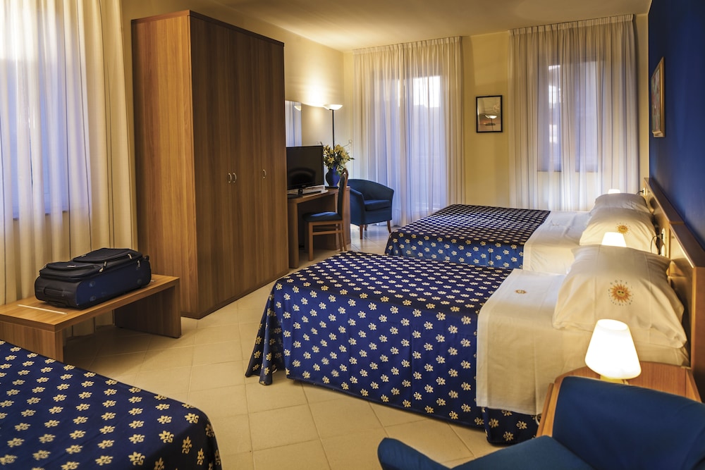 Classic Quadruple Room photo 1
