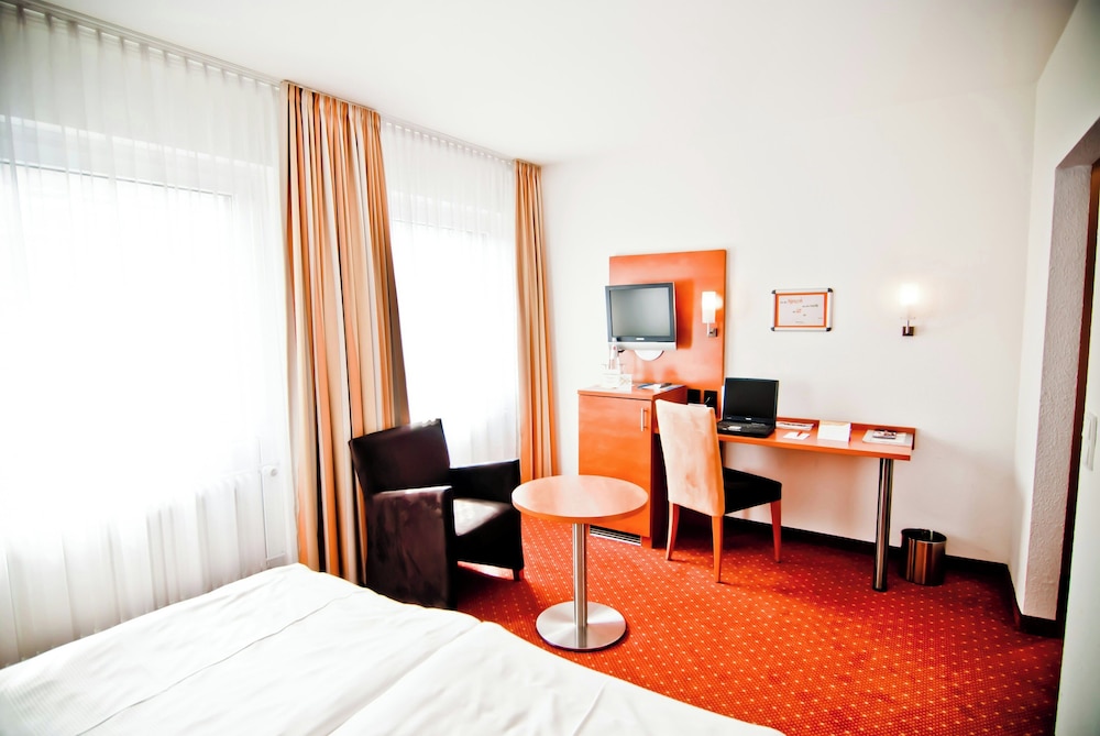 Room for 4, 2 connected rooms, 40 sqm, 2 bathrooms, nonsmoking - Photo 3