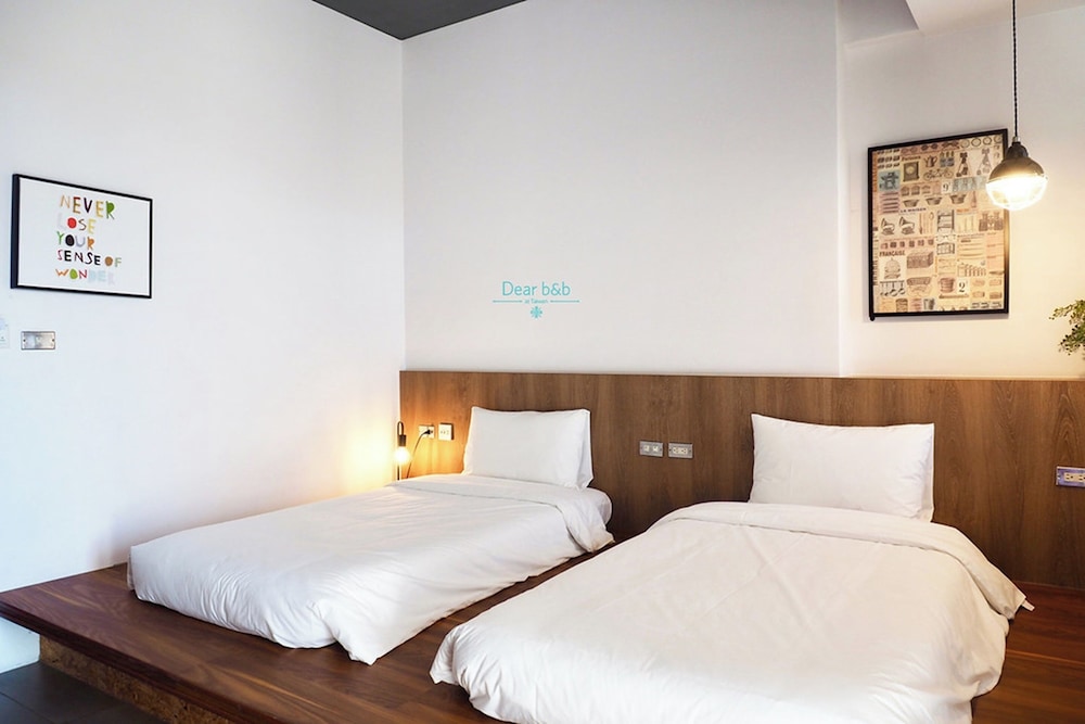 Basic Double or Twin Room, Ensuite, City View photo 2
