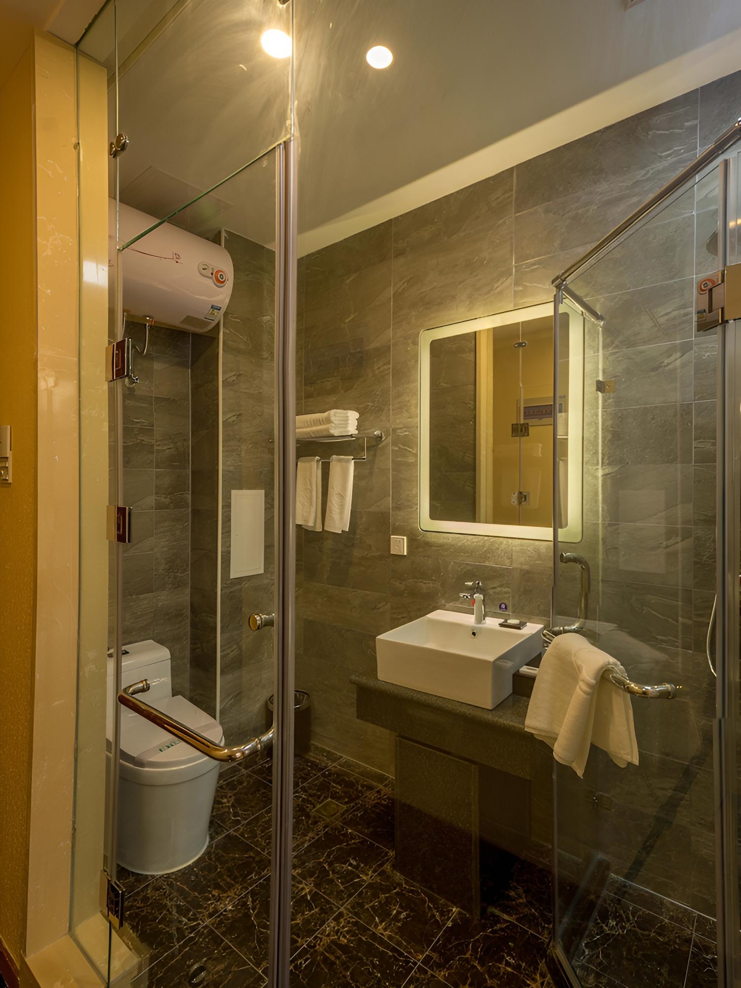 Deluxe Twin Room photo 3