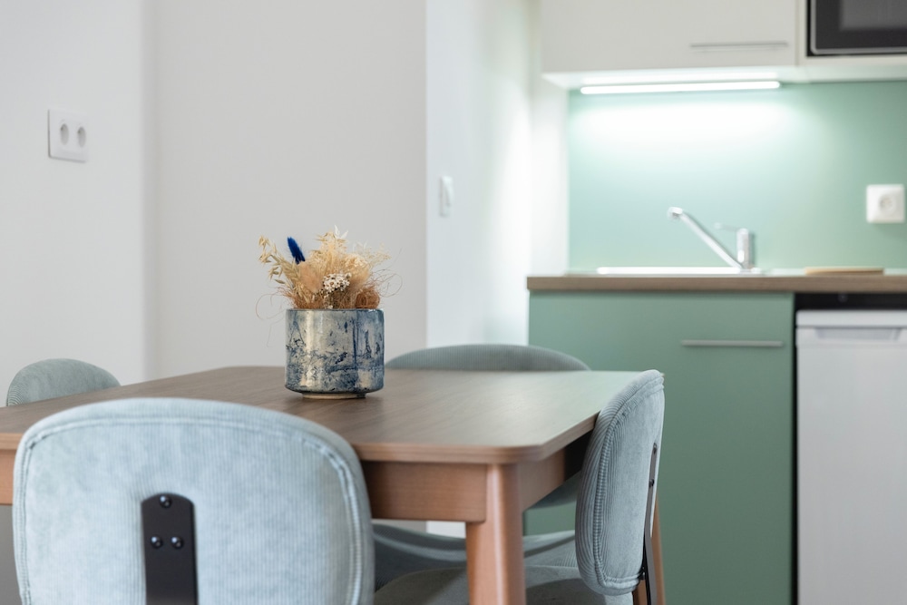 Classic Apartment - Photo 3