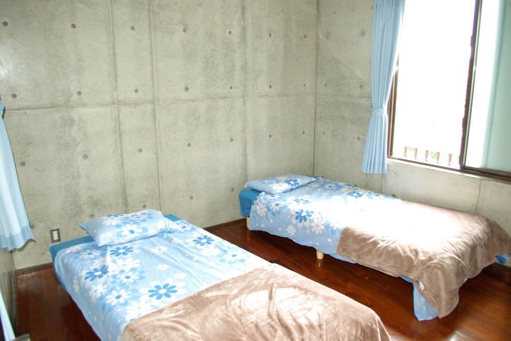 Standard Twin Room photo 1