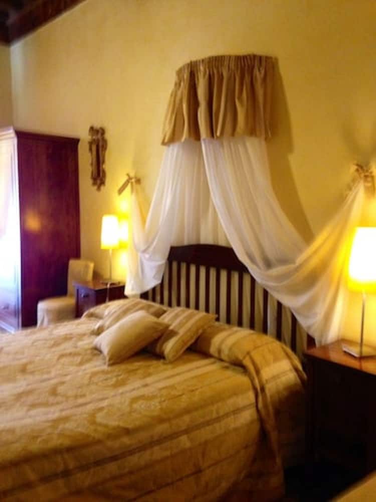 Comfort Triple Room, Private Bathroom photo 3