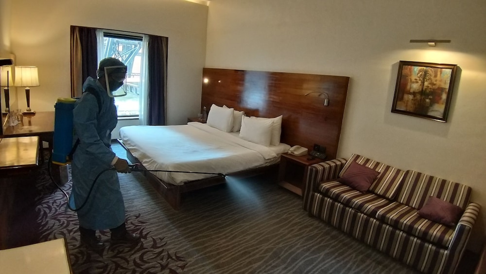Premier Room - Photo 10