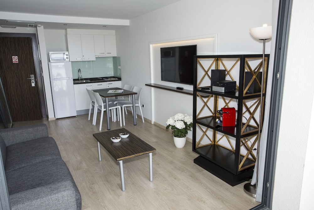 Superior Apartment, 1 Bedroom (2 Adults + 2 Children) - Photo 4
