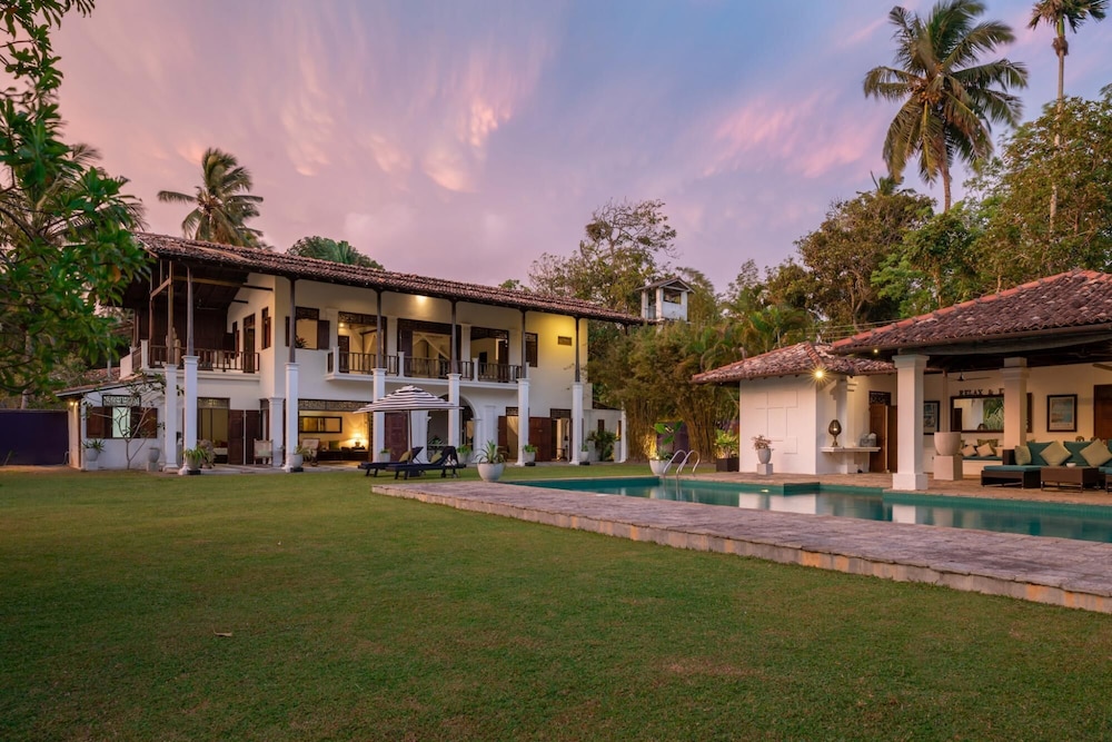 Villa photo 3