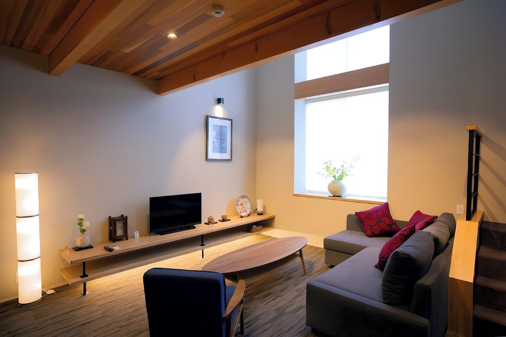 Deluxe Suite, 2 Bedrooms, Non Smoking, Kitchenette