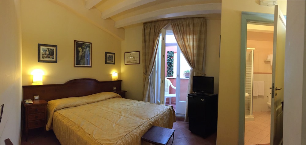 Comfort Double Room, Balcony, Sea View - Photo 2