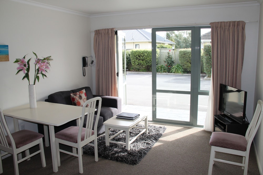 Executive Suite photo 2