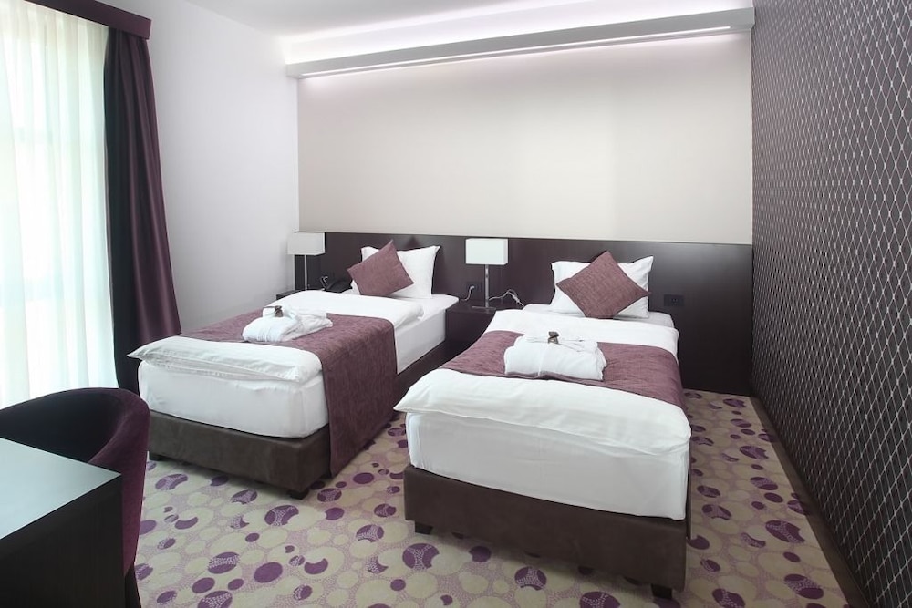 Classic Twin Room, 2 Twin Beds, Accessible, Non Smoking