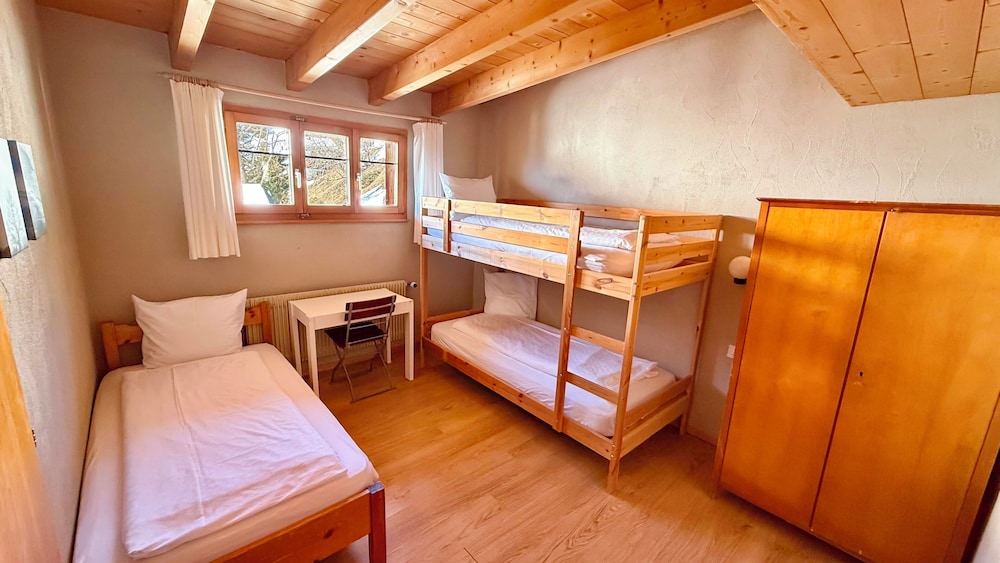 Family Room, Private Bathroom, Mountain View photo 3
