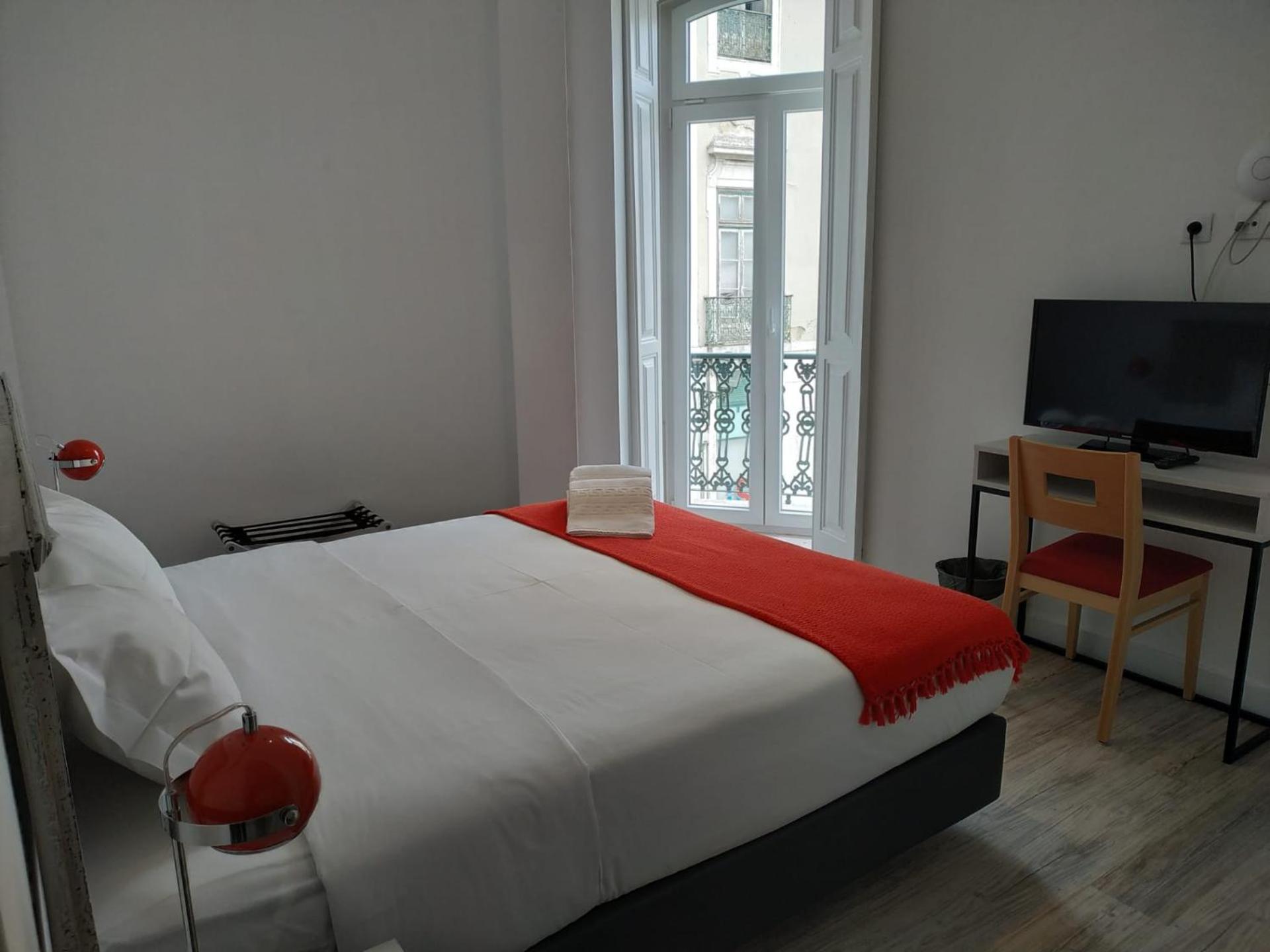 Double Room with Private Bathroom photo 2