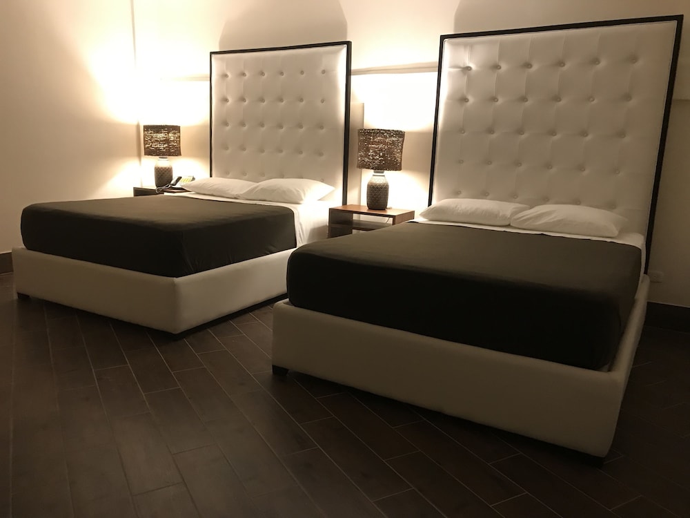 Business Quadruple Room
