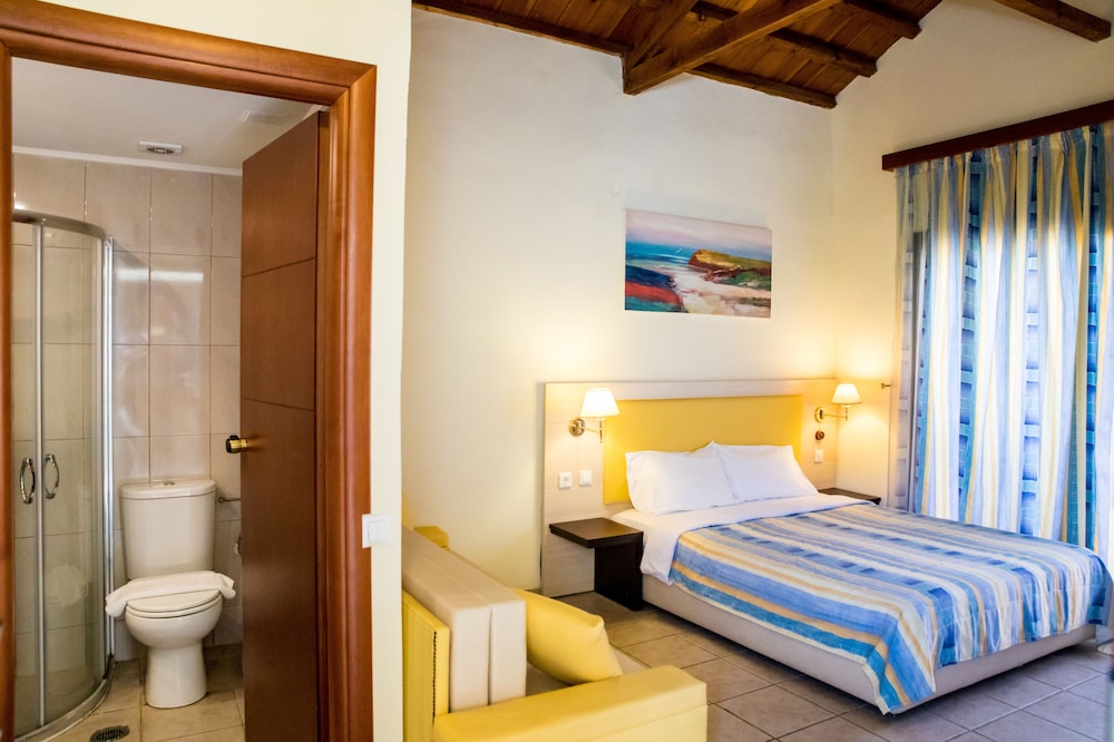 Superior Double Room, Garden View (A) - Photo 2