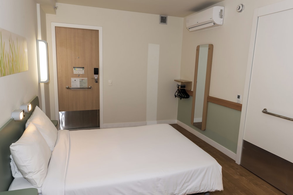 Adapted Superior Apartment, double bed photo 2