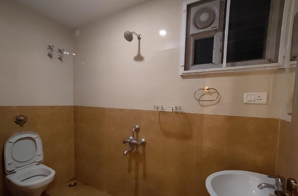 Comfort Room - Photo 5