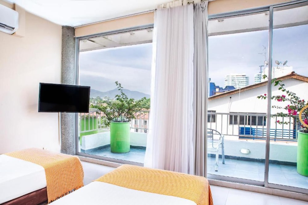 Standard Twin Room with balcony photo 3