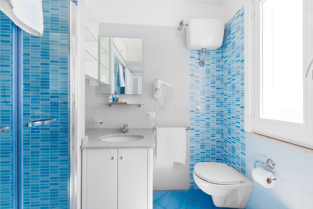 Superior Double or Twin Room, Terrace, Sea View photo 2