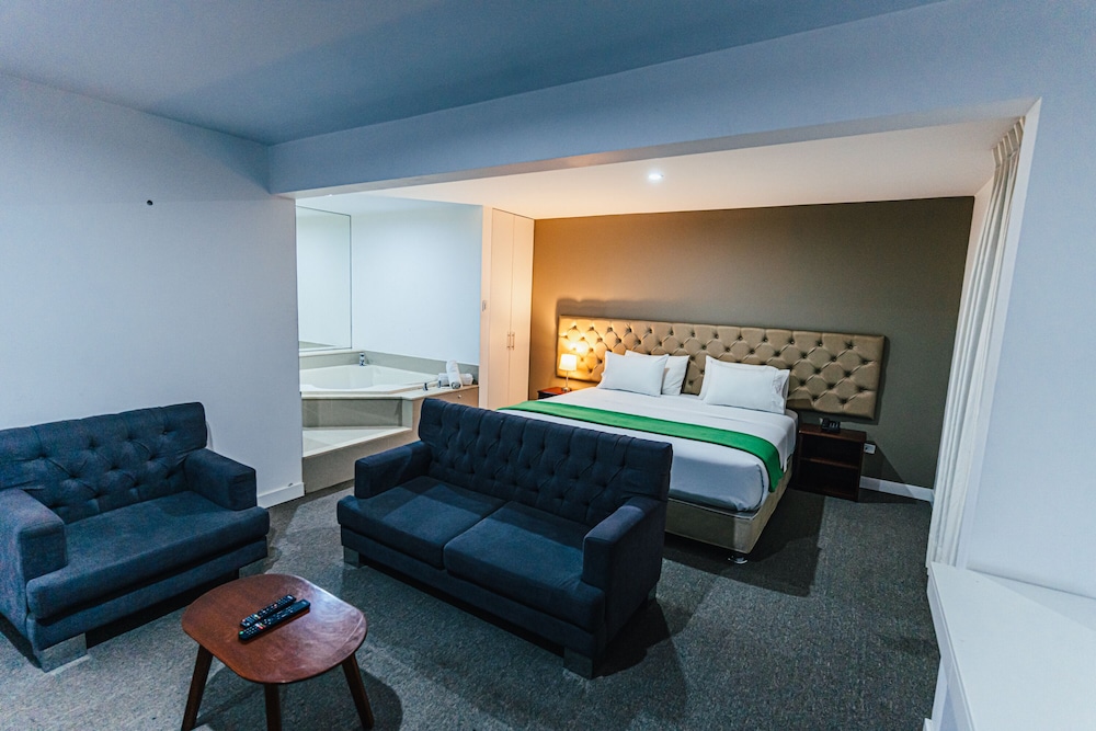 Suite photo 1