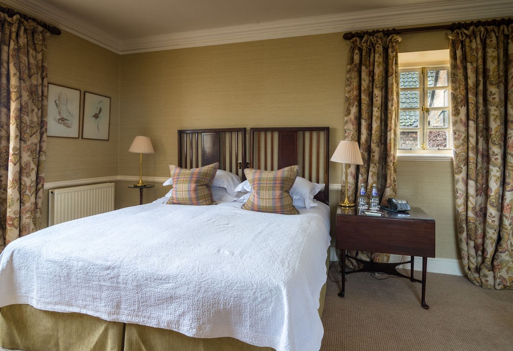 Large Main House Room - Photo 2
