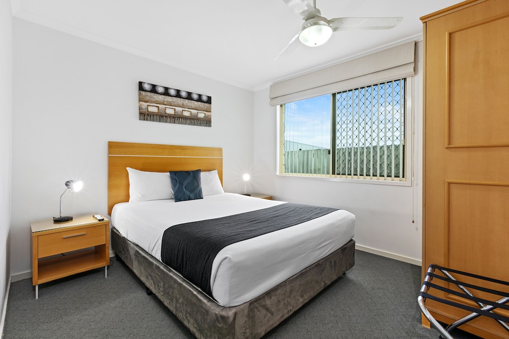 Family Suite with Kitchenette photo 3