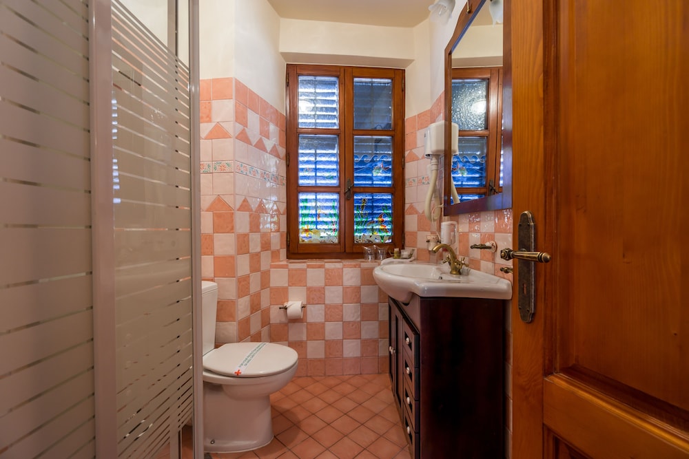 Triple Room - Photo 6