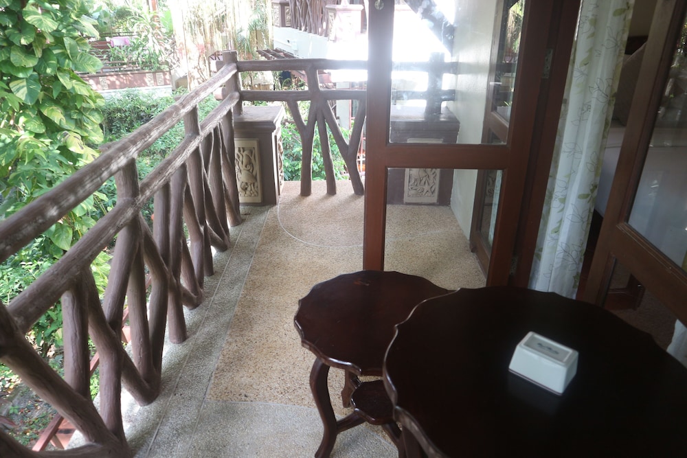 Standard Room - Photo 9