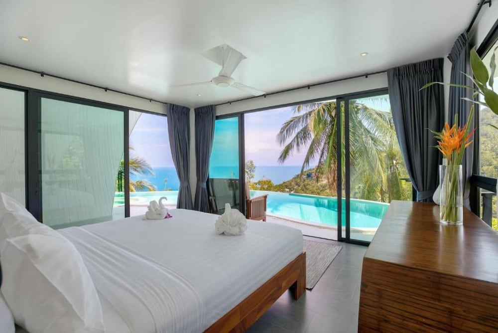 Executive Room, Sea View (B9)