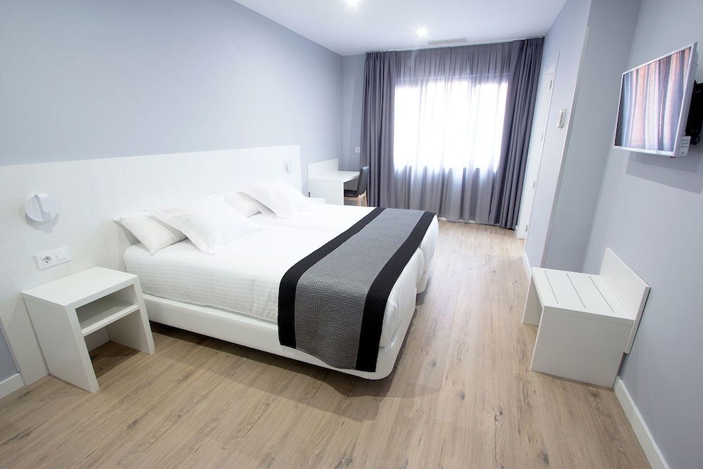 Twin Room, Accessible photo 2