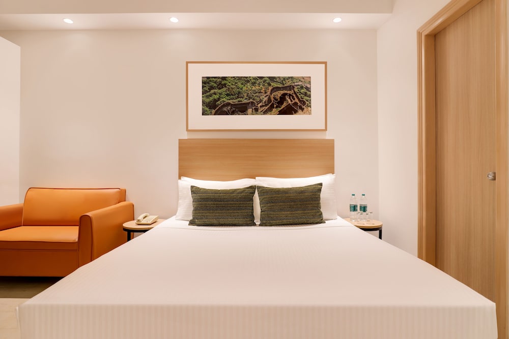 Deluxe Room - Photo 3