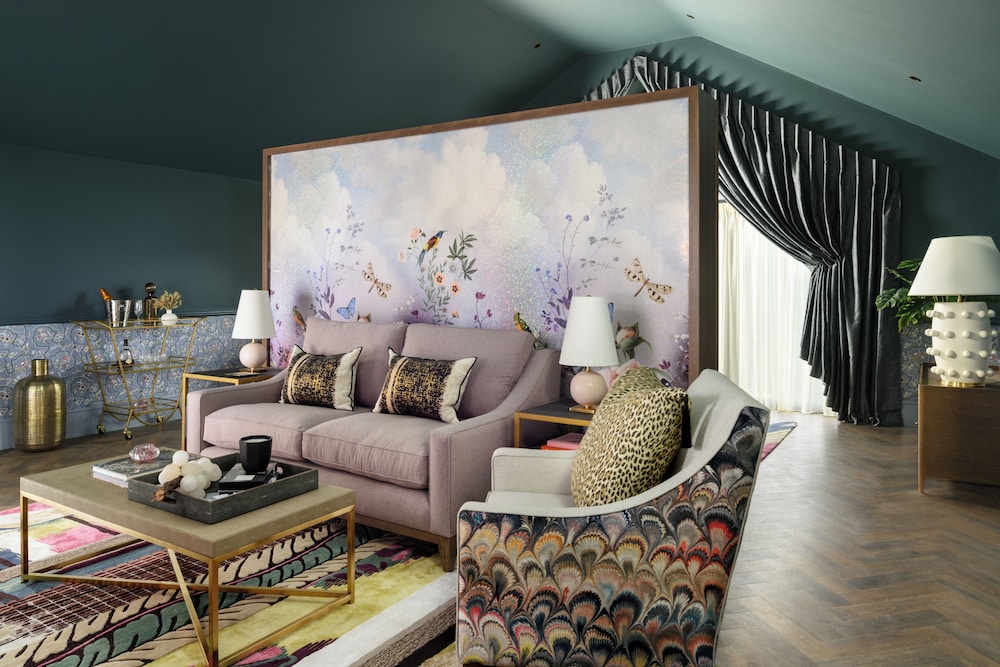 The Tempus Boutique Suite - Photo 1