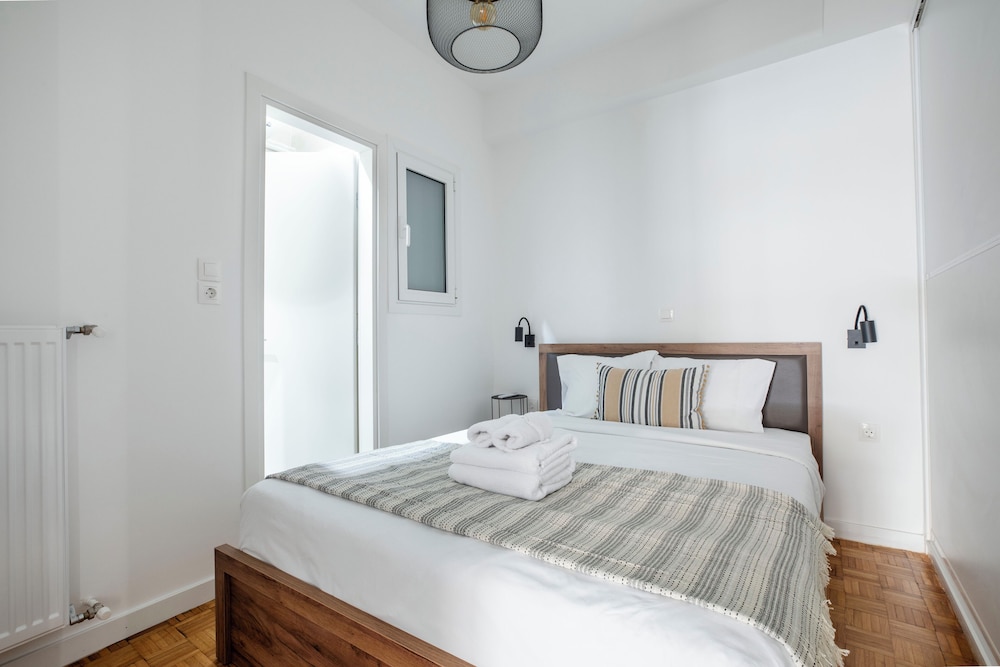 Apartment, 2 Bedrooms, Balcony, City View