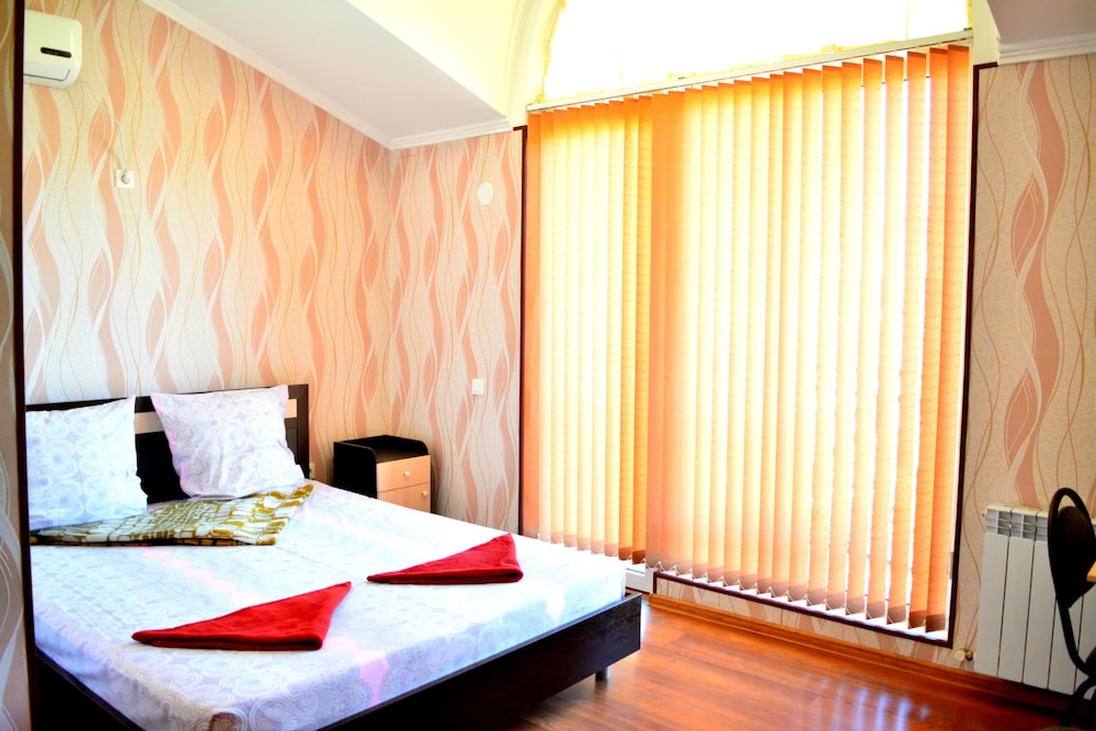 Standard Double Room, City View photo 1