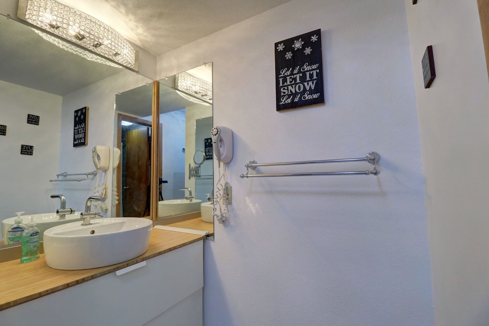 Condo, 1 Bedroom photo 3