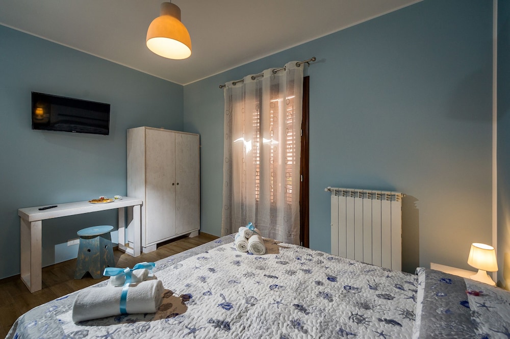 Superior Triple Room photo 2
