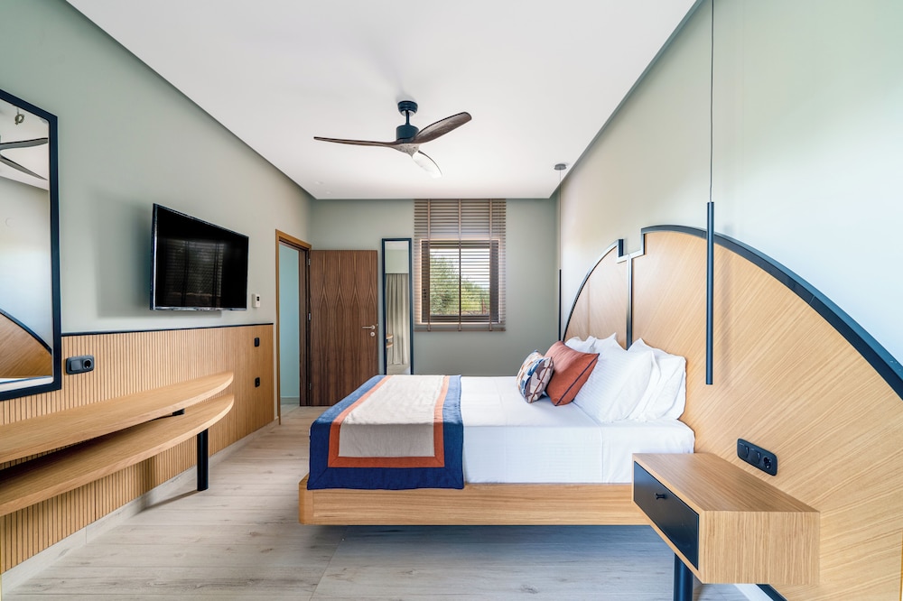 Luxury Villa photo 2