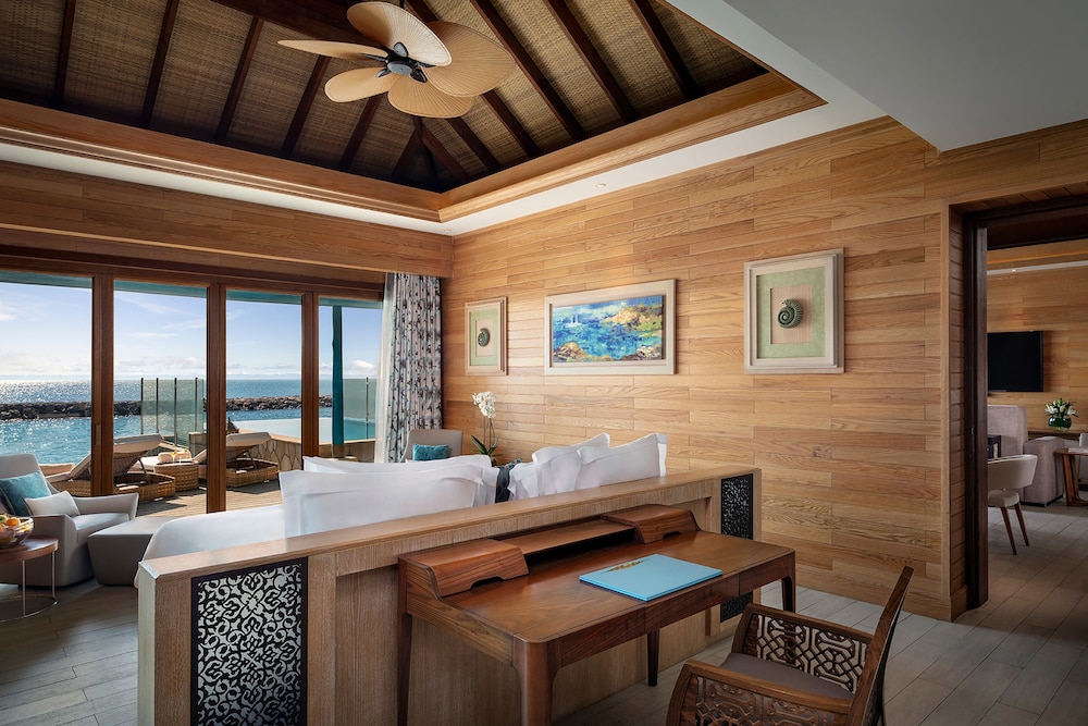 Overwater Villa, 3 Bedrooms, Private Pool, Sea View with Adventure Park Access photo 2