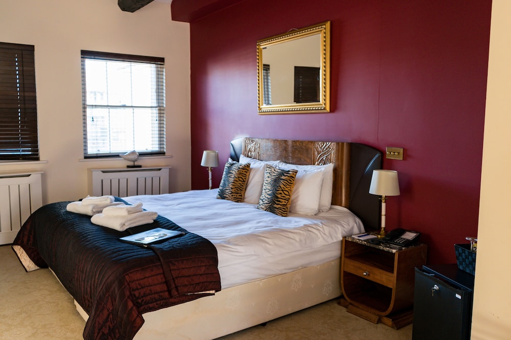 Georgian Suite (not dog friendly) photo 3