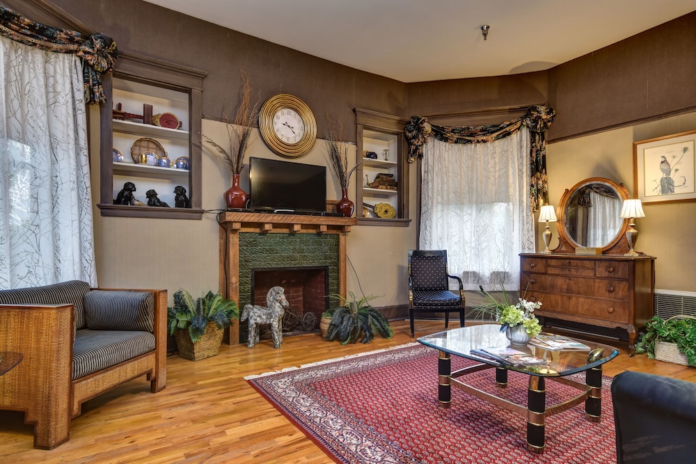 Suite (John O'Day) photo 2
