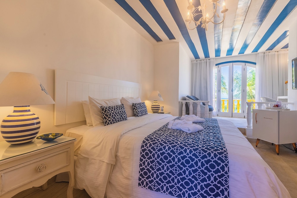 Super Deluxe Room