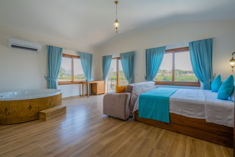 Deluxe Villa
