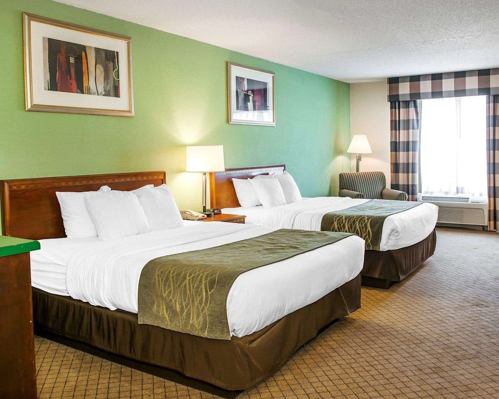 Standard Room, 2 Queen Beds, Accessible, Non Smoking (Accessible Tub) - Photo 3